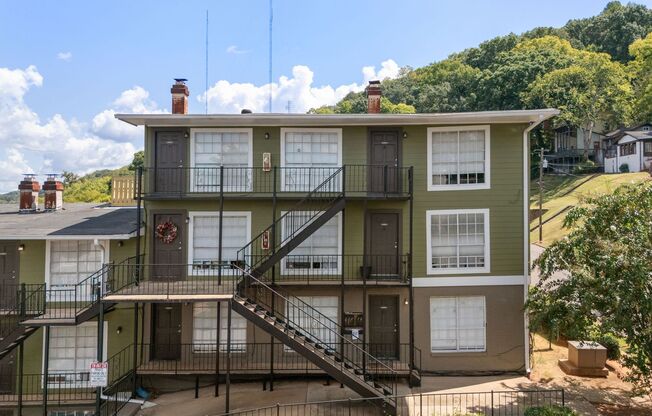 2 beds, 1.5 baths, 957 sqft, $1,497, Unit 1729E