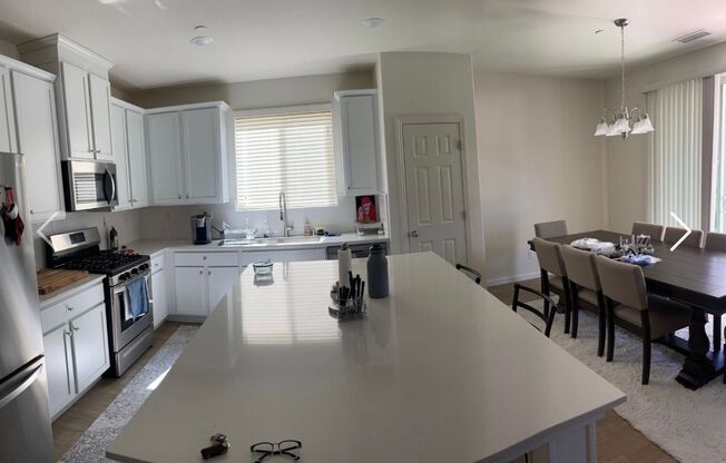 Lovely 3 Bedroom / 2 Bathroom for rent $2,600