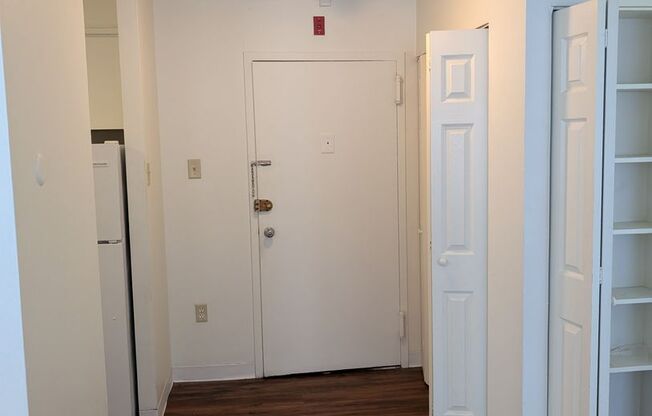 1 bed, 1 bath, 570 sqft, $2,850, Unit 1104