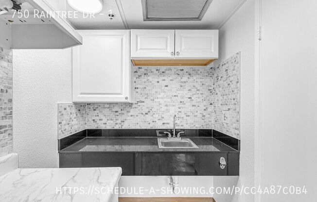 750 RAINTREE DR