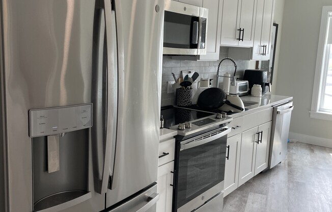 2 beds, 1 bath, 856 sqft, $3,785, Unit 503
