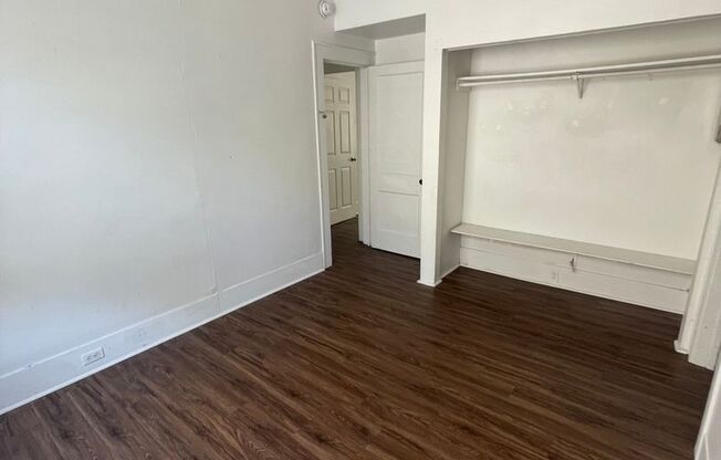 3 beds, 1 bath, $2,950