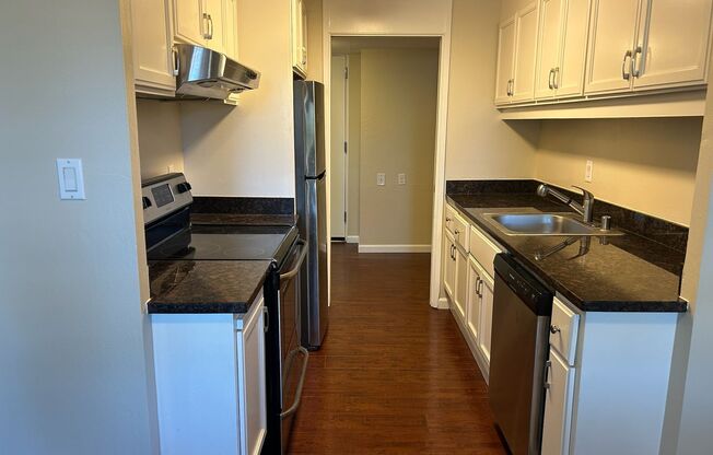 2 beds, 1 bath, 1,040 sqft, $3,695, Unit Unit 102