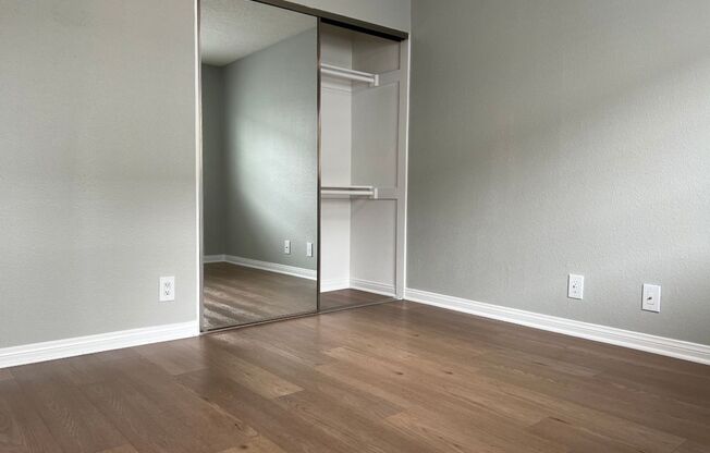 2 beds, 1 bath, 850 sqft, $2,675, Unit 861A