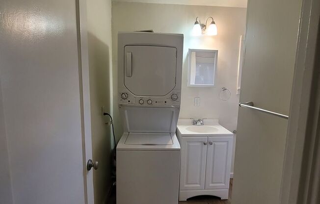 1 bed, 1 bath, $1,495, Unit Unit 3