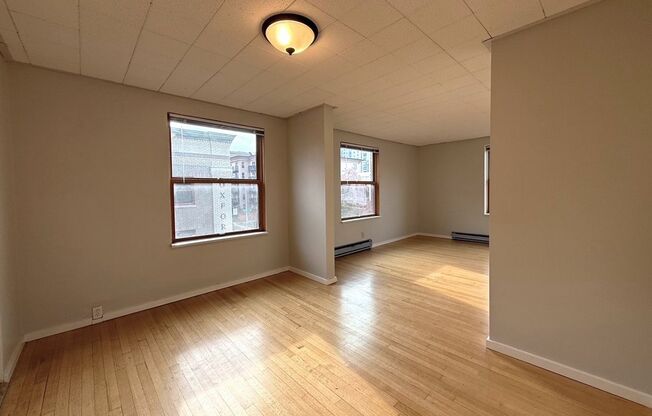 1 bed, 1 bath, 540 sqft, $1,595, Unit 418