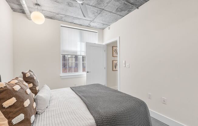 1 bed, 1 bath, 449 sqft, $1,350, Unit 407