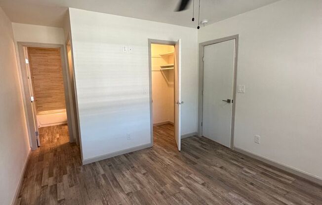 1 bed, 1 bath, 577 sqft, $1,100, Unit 4950A