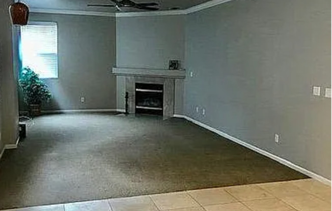 Beautiful Natomas 3/2.5 w/Bonus!  Please read entire ad for viewings!