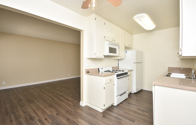 1 bed, 1 bath, 625 sqft, $2,300, Unit 118