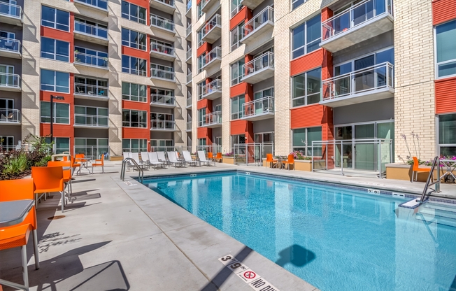 Apartments in Downtown Madison, Wisconsin. Domain Apartments offers luxury studio, 1 bedroom, 1 bedroom + Den, and 2 bedroom apartments.