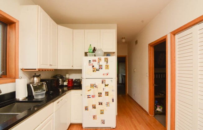 1351 351 N WOLCOTT