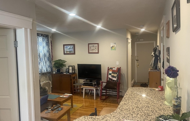 135 ALT MASSACHUSETTS AVE
