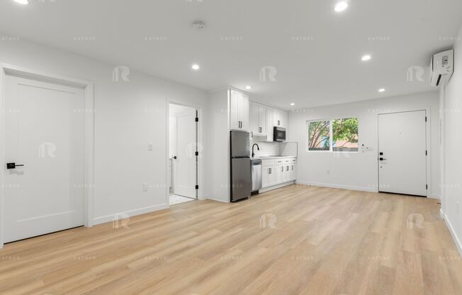 (EL/FE/YO:B) 1534 15th Street
