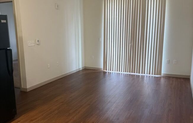 1 bed, 1 bath, 614 sqft, $1,350, Unit 4-103