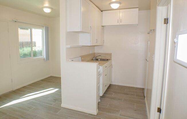 1 bed, 1 bath, 425 sqft, $1,995, Unit C