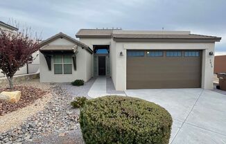 Beautiful Contemporary Style Home in Sonoma Ranch Area