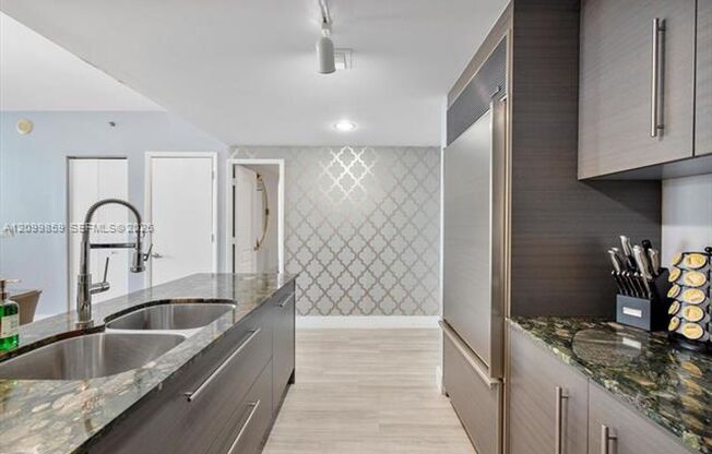 2 beds, 1 bath, $6,470, Unit # 4309