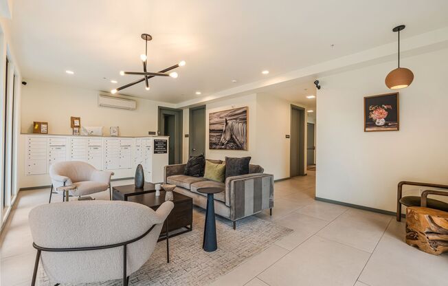 Studio, 1 bath, 389 sqft, $1,450, Unit 207