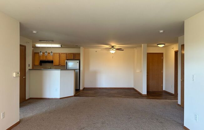 2 beds, 1 bath, 1,086 sqft, $1,535, Unit 927-308