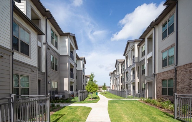 missouri city apartments