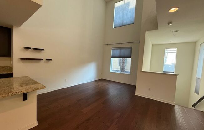 2 beds, 2.5 baths, $4,300