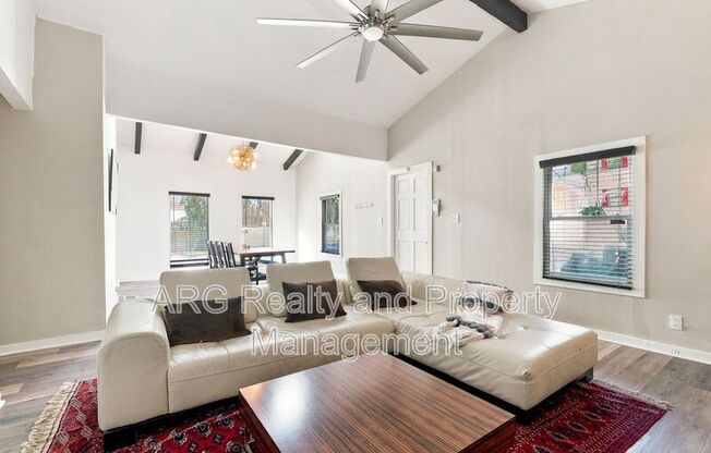 1014 CURRAN ST NW