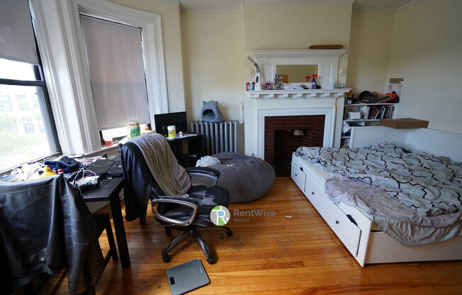 21 Brighton Ave # 48-18