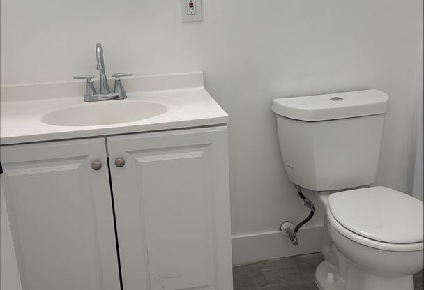 3 beds, 2 baths, 1,500 sqft, $1,466, Unit E-E1