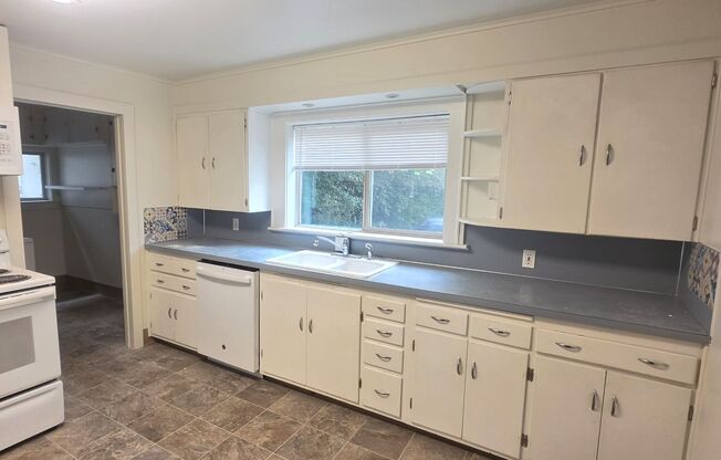 Convenient Corvallis Living – 4 Bedroom Home with Fantastic Amenities