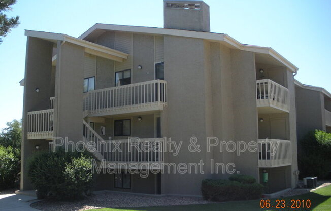 40 S. Boulder Cir.