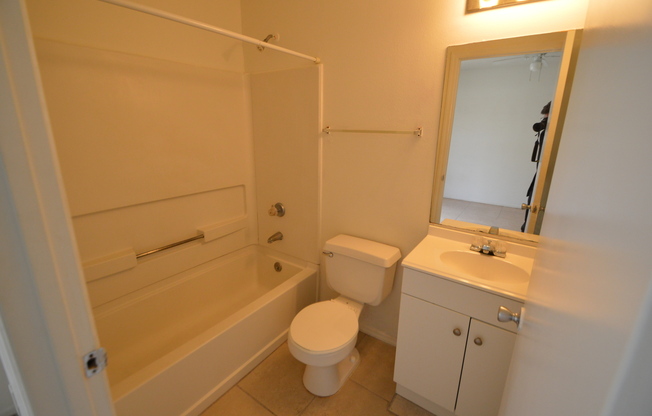 2 Bedroom 2 Bath in Winter Park AVAILABLE AUGUST 17th!