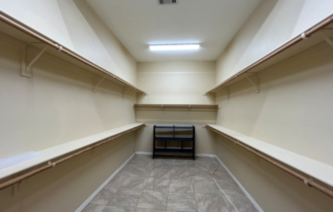8089 VILLA DE CIELO ST
