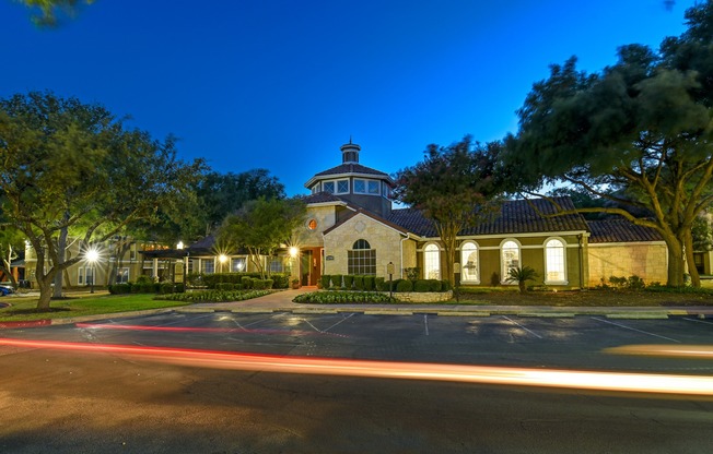 Indian Hollow Apartment Homes