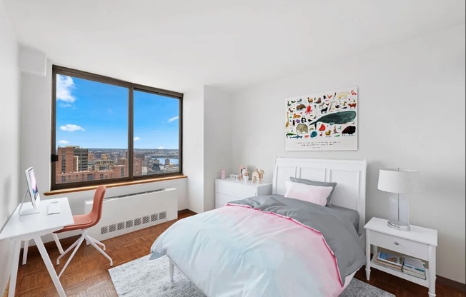 3 beds, 3.5 baths, 2,066 sqft, $13,995, Unit 42-CN