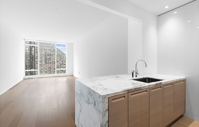 30 RIVERSIDE BLVD