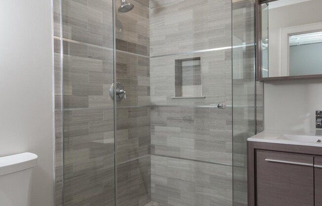 1 bed, 1 bath, $3,100, Unit 45BS-303