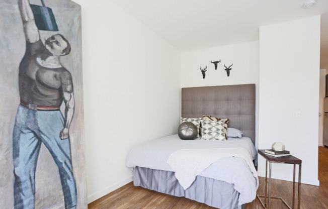 Studio, 1 bath, 455 sqft, $1,395, Unit 307