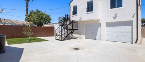 6618 4 AVE