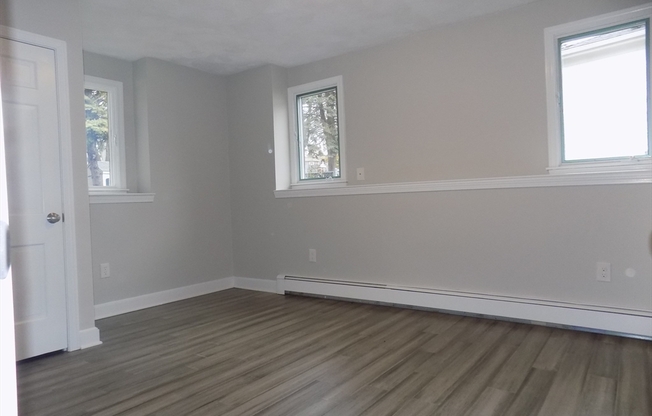 1 bed, 1 bath, 600 sqft, $2,500, Unit B