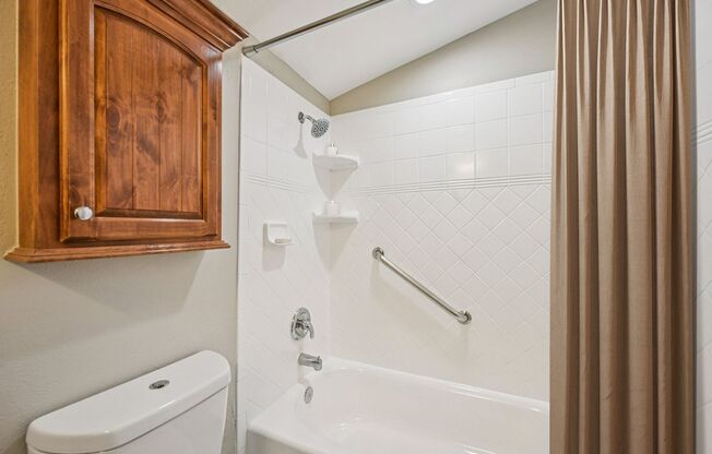 1 bed, 1 bath, 710 sqft, $1,099, Unit 2112