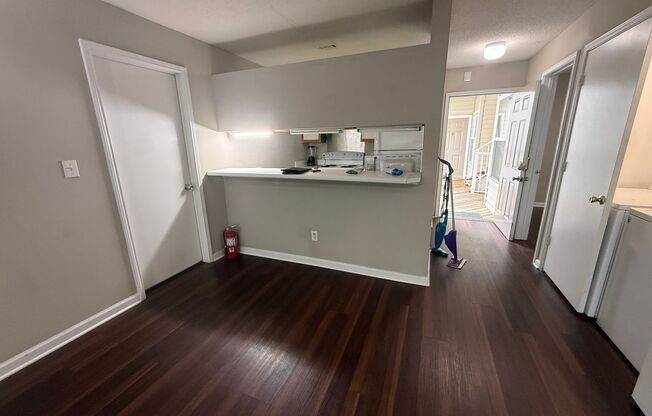 4 Bed 4 Bath Condo near NCSU! Available late July, includes utilities!