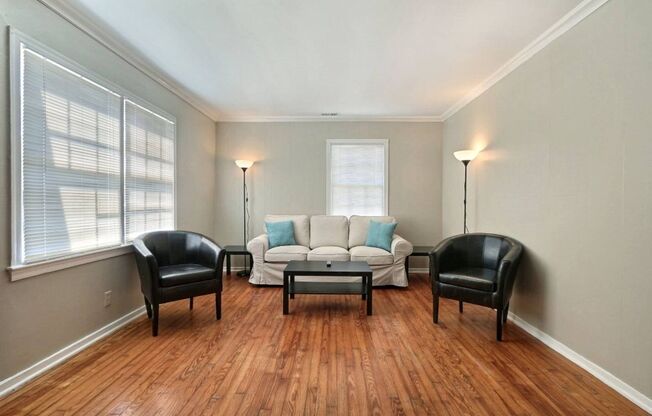 Large 2BR/1BA Downtown Savannah House For Rent