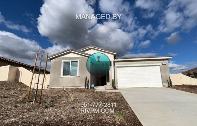 LUXURIOUS HOME IN ATWELL COMMUNITY IN BANNING!!