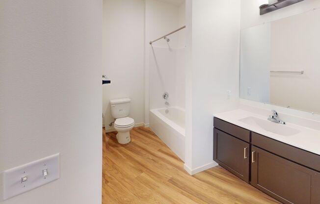 1 bed, 1 bath, 1,003 sqft, $1,245, Unit 7950-2209