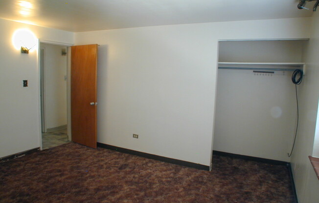 2 beds, 1 bath, 794 sqft, $900, Unit Apt 2A