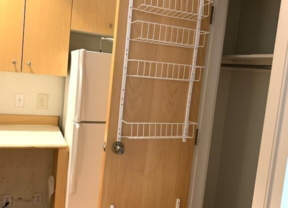 2 beds, 1 bath, 707 sqft, $3,450, Unit 5F