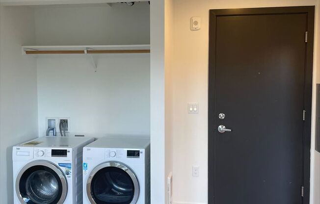 Studio, 1 bath, 241 sqft, $1,650, Unit 408