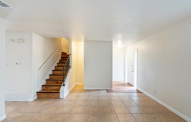 Remodeled townhouse - Available now!