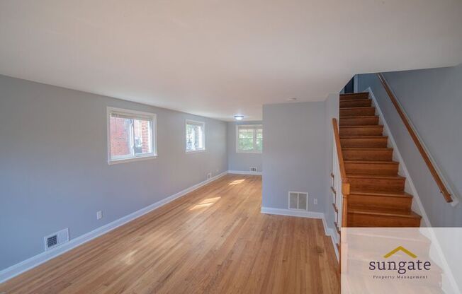 1328 DEANWOOD RD